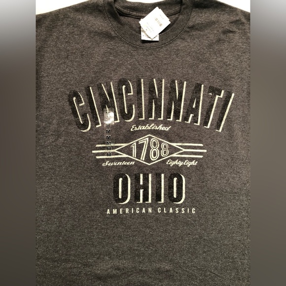 Cincinnati T-Shirt - Picture 2 of 2